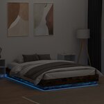 vidaXL Cadre de lit avec LED sans matelas chêne fumé 160x200 cm