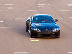 SMARTBOX - Coffret Cadeau Stage de pilotage : 5 tours sur le circuit d'Alès en Aston Martin V8 Vantage -  Sport & Aventure
