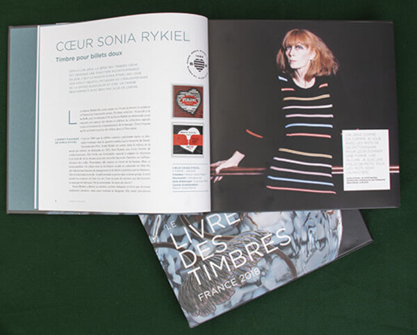 洋書 LE LIVRE DES TIMBRES FRANCE 2018 洋書 LE LIVRE DES TIMBRES FRANCE 2018 洋書 LE LIVRE DES TIMBRES