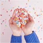 Confettis multicolores rectangulaires 6 x 1 5 cm