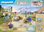 71354 Isabella  and  lioness aire de lavage