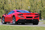 Pilotage passion : 3 tours au volant d’une ferrari f8 tributo sur le circuit du luc-en-provence - smartbox - coffret cadeau sport & aventure