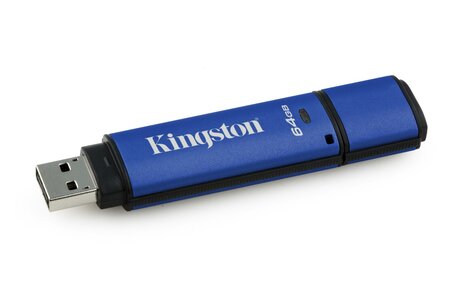 KINGSTON 64 GB DataTraveler VP30DM
