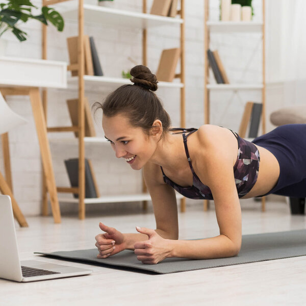 SMARTBOX - Coffret Cadeau - Cours de yoga en ligne à faire à la maison -