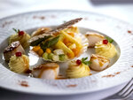 Dîner gastronomique dans un restaurant d’un hôtel 5* près du mont saint-michel - smartbox - coffret cadeau gastronomie