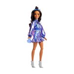 Mattel JFP42 - Poupée Barbie Deluxe Style n° 7