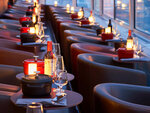 SMARTBOX - Coffret Cadeau Croisière gourmande d’1h45 sur la Seine avec dîner Menu 3 plats sur le Paris en Scène -  Gastronomie