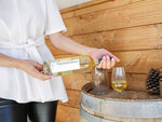 SMARTBOX - Coffret Cadeau - Pause bien-être de 2h avec accès au sauna, séance de balnéothérapie, soin et dégustation de vins
