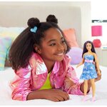 Mattel HYT84 - Barbie - Poupée Fashionistas aux cheveux violets
