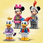 10780 Mickey et ses amis défenseurs du château ® 4+