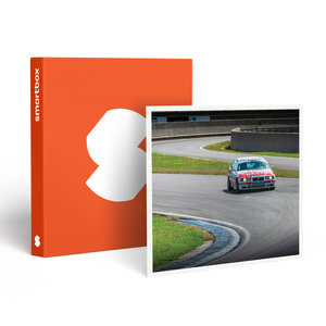 SMARTBOX - Coffret Cadeau Stage de pilotage : 8 tours sur le circuit de Pau Arnos en Cupra Leon ou en BMW Superberline 2.0 - Sport & Aventure