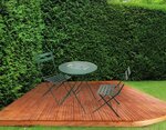 Table et chaises de jardin en métal Illustrations