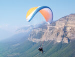 SMARTBOX - Coffret Cadeau - Dose d'adrénaline en Rhône-Alpes - 351 aventures sportives : vol en parapente, conduite sur glace ou encore canyoning