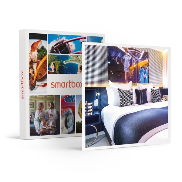 SMARTBOX - Coffret Cadeau Escapade en hôtel 4* à Paris avec accès privatif au spa et coupe de champagne -  Séjour