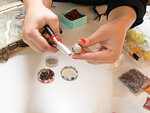 SMARTBOX - Coffret Cadeau - Atelier de création de bijoux de 2h30 pour 2 avec des matériaux recyclés à Toulouse -