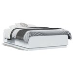 vidaXL Cadre de lit avec LED sans matelas blanc 135x190 cm