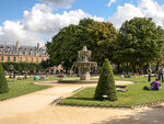 Visite guidée à paris du marais et ses multiples facettes entre amis ou en famille - smartbox - coffret cadeau sport & aventure