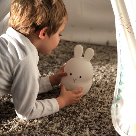 Veilleuse bébé lapin sans fil touch led bunny blanc silicone h19cm - La  Poste