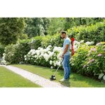 Taille-herbes sans fil Bosch - UniversalGrassCut 18 ( 1 Batterie 18 V 2 Ah, Chargeur, Ø du cercle de coupe 26 cm)