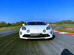 Sensations pilotage : 3 tours en alpine sur le circuit de dijon-prenois - smartbox - coffret cadeau sport & aventure