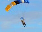 SMARTBOX - Coffret Cadeau Saut en parachute tandem au-dessus des Pyrénées à Argelès-sur-Mer -  Sport & Aventure