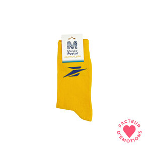 Chaussettes « La Poste Jaune et Jolie » – Musée Postal