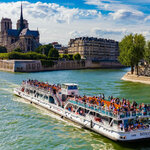 SMARTBOX - Coffret Cadeau Découverte de Paris en famille lors d’un déjeuner croisière sur la Seine pour 1 adulte et 2 enfants -  Gastronomie