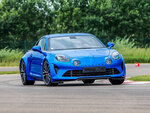SMARTBOX - Coffret Cadeau Stage de pilotage multivolant : 2 tours en Alpine  2 tours en Aston Martin Vantage et 2 tours en Porsche 991 GT3 sur le circuit de Croix-en-Ternois -  Sport & Aventure