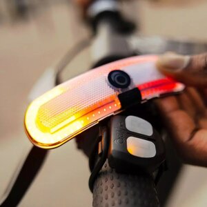 Éclairage casque vélo avec clignotants