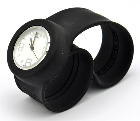 Montre classic bracelet noir et cadran blanc