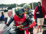 SMARTBOX - Coffret Cadeau Adrénaline pure : baptême moto sur le légendaire circuit Paul Ricard -  Sport & Aventure
