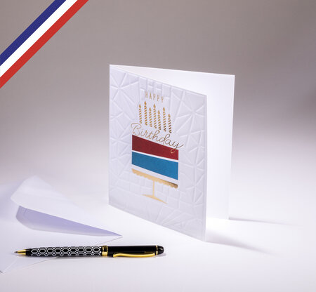 Carte double aurore créée et imprimée en france sur papier certifié pefc - happy birthday - gâteau et bougies