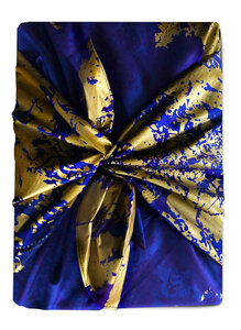 Emballage Furoshiki Carédeau Maison Créatrice Papier Cadeau Réutilisable Coton Satin Luxe Quand la terre flirte Fabriqué en France Taille L