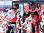 SMARTBOX - Coffret Cadeau Week-end Superbike MOTUL FIM 2026 à Magny-Cours en Tribune L Adélaïde pour 2 adultes -  Multi-thèmes