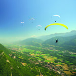 SMARTBOX - Coffret Cadeau Sensations parapente : vol magique de 35 min au-dessus du lac d'Annecy -  Sport & Aventure