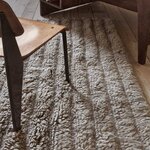 Tapis gris en laine avec reliefs ondulés - 170 x 240 cm