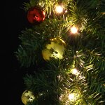 vidaXL Guirlande de Noël décorée avec boules et lumières LED 10 m