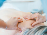 SMARTBOX - Coffret Cadeau - Séance de massage bien-être - 103 séances de bien-être