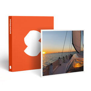 SMARTBOX - Coffret Cadeau Croisière en catamaran à La Rochelle : 2h en duo au coucher du soleil -  Sport & Aventure