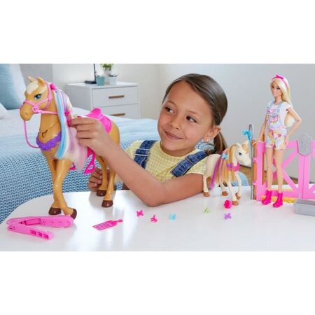 Barbie - coffret toilettage chevaux avec poupée barbie 2 chevaux