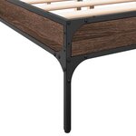 vidaXL Cadre de lit chêne marron 140x200 cm bois d'ingénierie et métal
