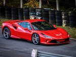 SMARTBOX - Coffret Cadeau Stage de pilotage : 4 tours sur le circuit de Lohéac en Ferrari F8 Tributo -  Sport & Aventure