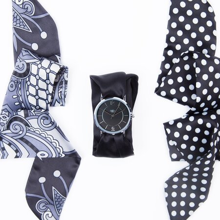 Montre trend avec bracelet foulard satin full black