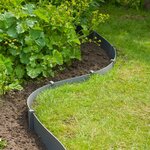 Nature Ensemble de bordure de jardin avec pointes gris