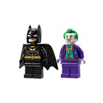76224 La Batmobile™ : Poursuite Épique entre Batman et le Joker™ avec Minifigurines Incluses