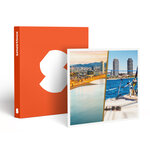 SMARTBOX - Coffret Cadeau Séjour de 2 jours à Barcelone avec croisière en catamaran au coucher du soleil -  Multi-thèmes
