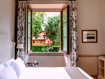 SMARTBOX - Coffret Cadeau QC Spa Roma : 1 nuit au QC Grand Hotel Roma avec spa et cadeau bien-être -  Séjour