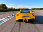 Session de pilotage : 6 tours en ferrari f12 sur le circuit de magny-cours - smartbox - coffret cadeau sport & aventure