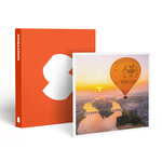 SMARTBOX - Coffret Cadeau Vol en montgolfière en famille au cœur de la Touraine avec visite d'une cave et dégustation de vin -  Sport & Aventure