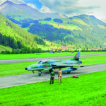 Vol exclusif en suisse à bord d'un avion hawker hunter jet fighter - smartbox - coffret cadeau sport & aventure